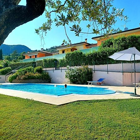Regina Gardesana Villa Exterior photo